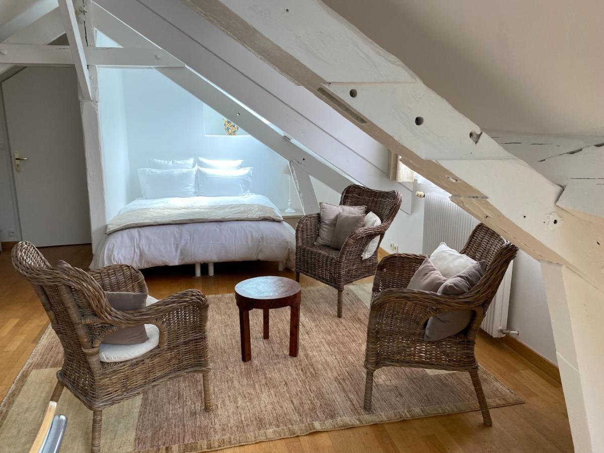 La Thebauderie Hotel Montfort-lʼAmaury Buitenkant foto