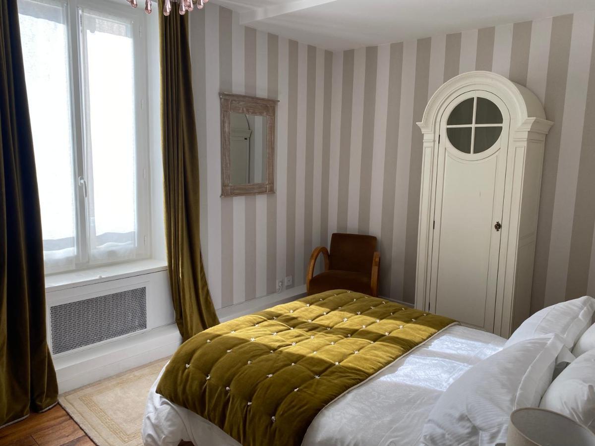 La Thebauderie Hotel Montfort-lʼAmaury Buitenkant foto