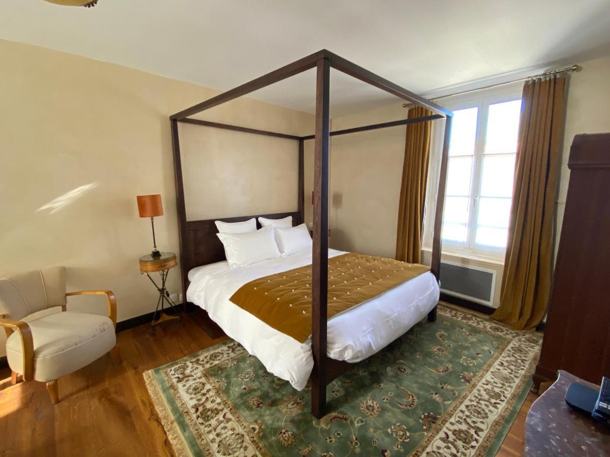 La Thebauderie Hotel Montfort-lʼAmaury Buitenkant foto
